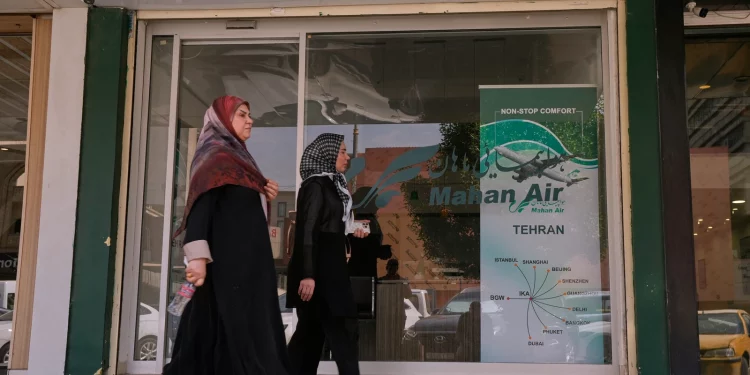 تركيا تحتجز طائرة إيرانية بسبب ديون غير مسددة