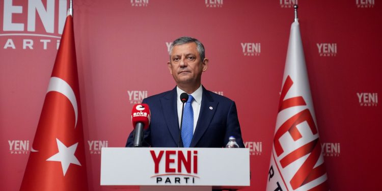 زعيم المعارضة: ترامب صاحب مخطط إرسال قوات تركية إلى اليمن