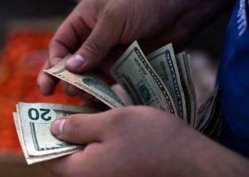 الاستثمار الأجنبي يبتعد عن تركيا.. تراجع بنسبة 35% خلال 8 أشهر