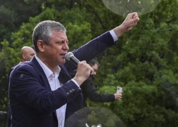 أوزغور أوزيل يرّد على أردوغان: سنصل للصناديق ونفوز بالانتخابات