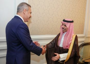 هاكان فيدان يجري اتصالا هاتفيا بنظيره السعودي