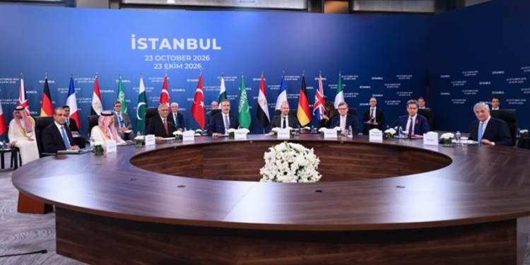 قمة إسطنبول: لا للحل العسكري في الشرق الأوسط