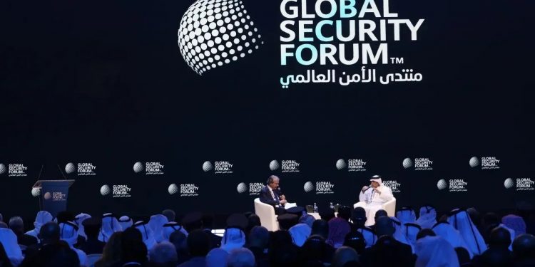 الموازين الأمنية في الخليج تتغير.. قطر تستعد لإنتاج سلاحها الخاص
