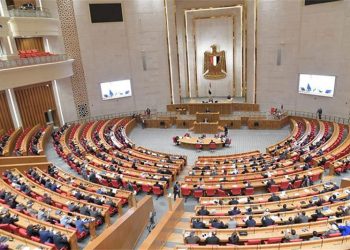 البرلمان المصري يفوض السيسي لدعم السعودية والدفاع عنها