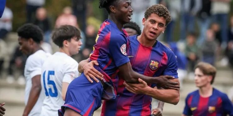 المصري حمزة عبد الكريم يقود برشلونة أتلتيكو مدريد للفوز على أوتيبو